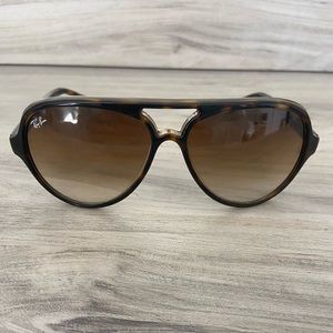 Rayban Cats 5000 Classic Sunglasses in Light Havana and light brown